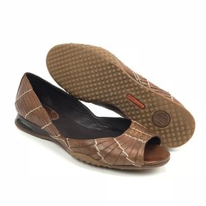Cole Haan Peep Toe Brown NikeAir Outer Soles 9.5B